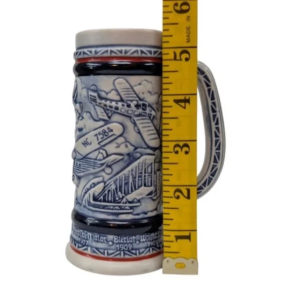 Vtg Avon Flying Classics Ceramic Stein Blue Wright Bros 1982 with Box - Picture 2 of 6